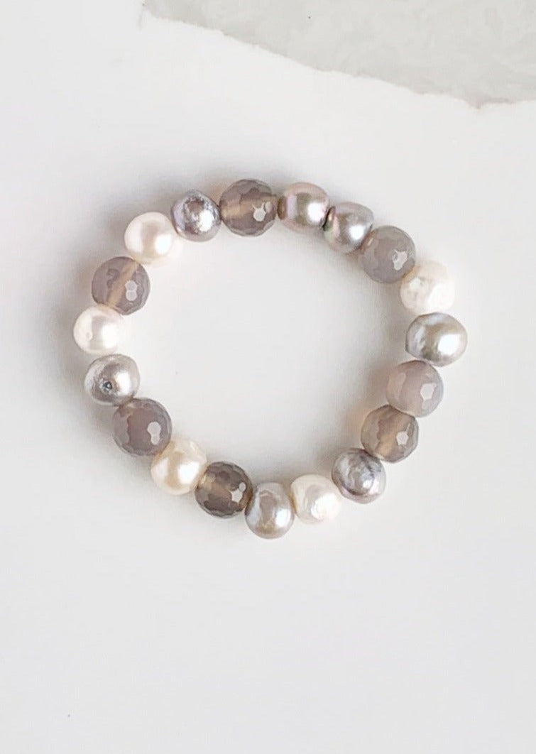 Freshwater Pearl and Faceted Agate Necklace in Grey, highlighting White Pearls.