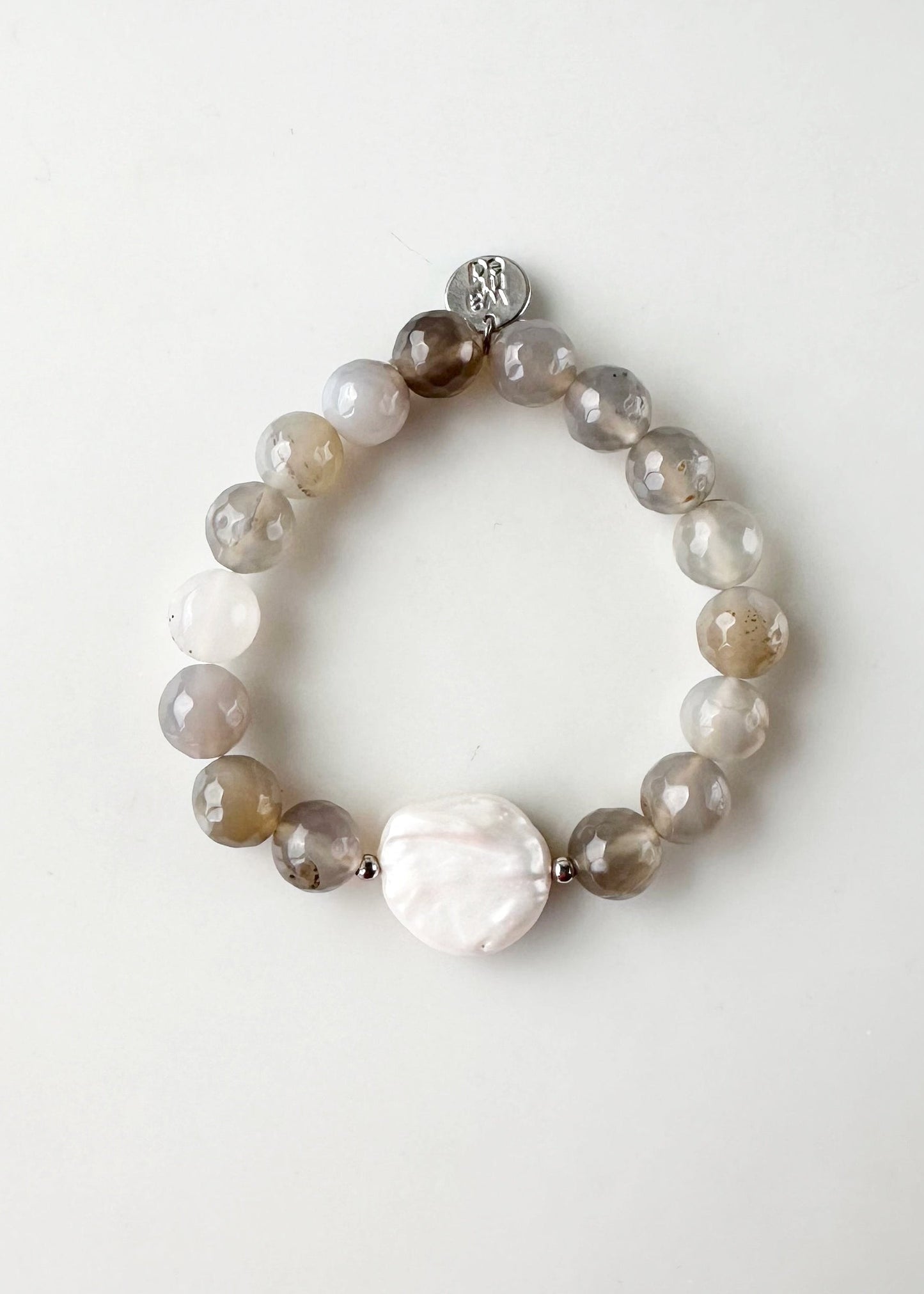 Grey agate and coin pearl stretch bracelet