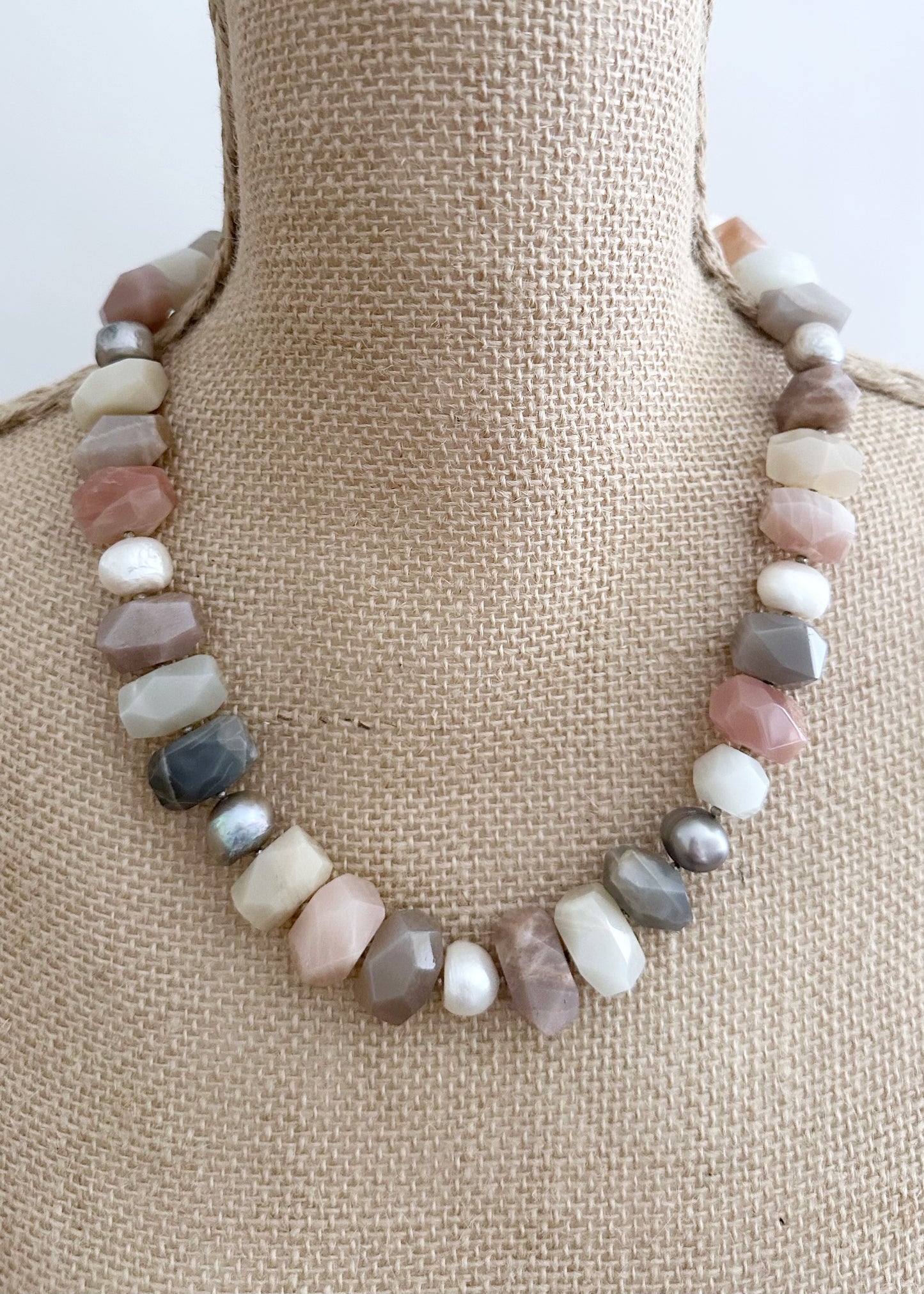 MOONSTONE & PEARL NECKLACE - WANTED ONE OF A KIND
