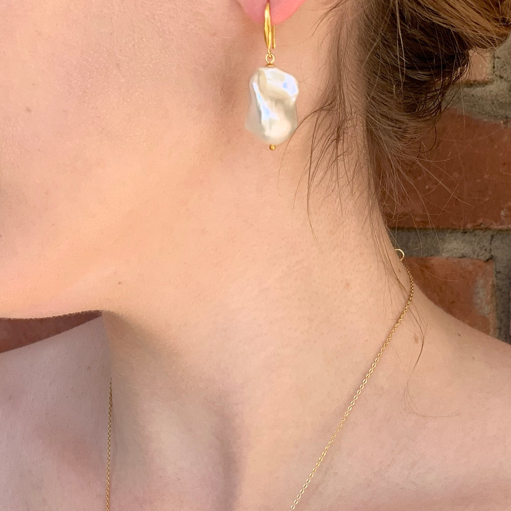 
                      
                        CHARLOTTE EARRING - 054
                      
                    