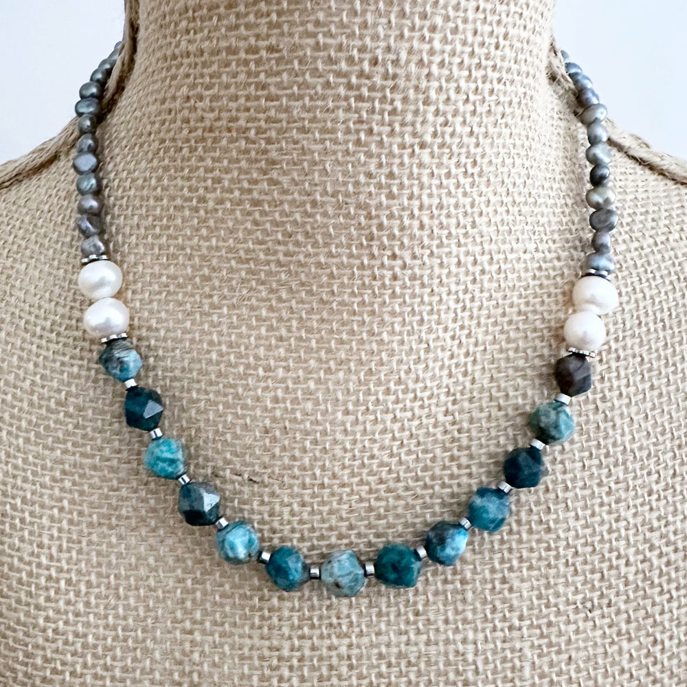 APATITE & PEARL NECKLACE - WANTED ONE OF A KIND