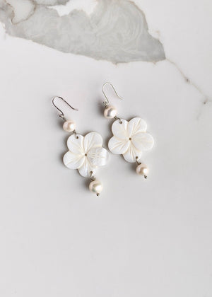 
                  
                    DEA EARRING -  072
                  
                